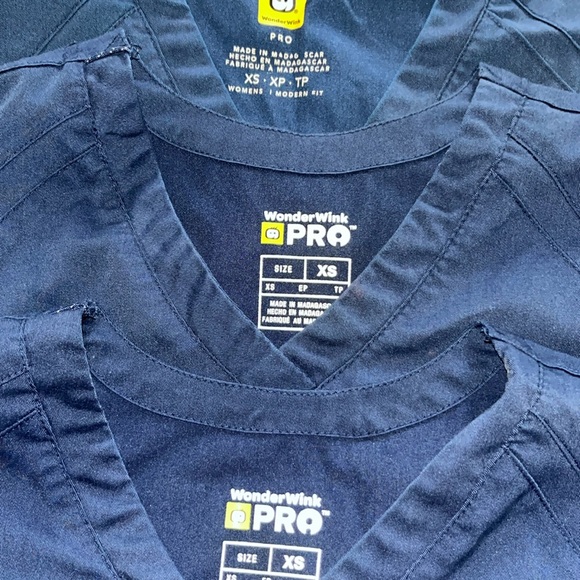 3 Sets of Navy Blue Scrubs xs - Picture 2 of 4
